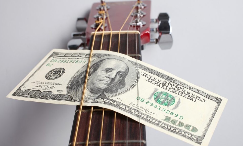 музыка и деньги