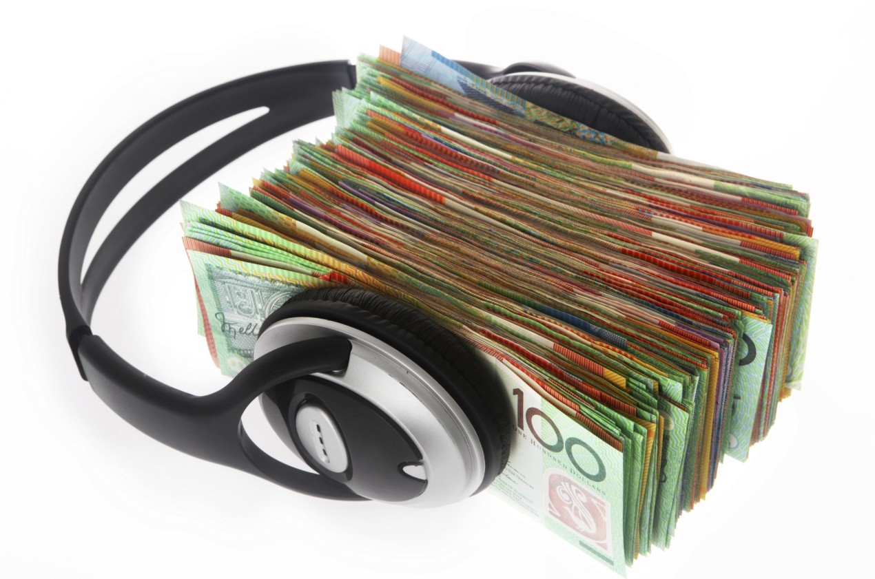 Зарабатывать деньги на музыке