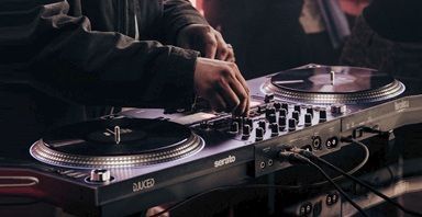 Hercules DJControl T10: первый контроллер бренда с моторизованными джогами