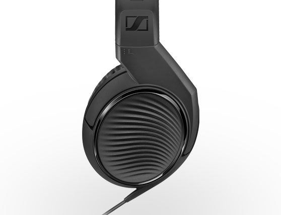 x1_desktop_sennheiser-hd-200-pro-studio-headphones-3.jpg