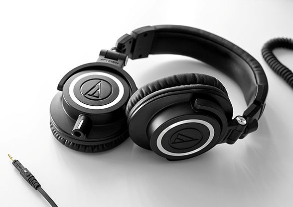 audio-technica-m50x-headphones-detachable-cable.jpg