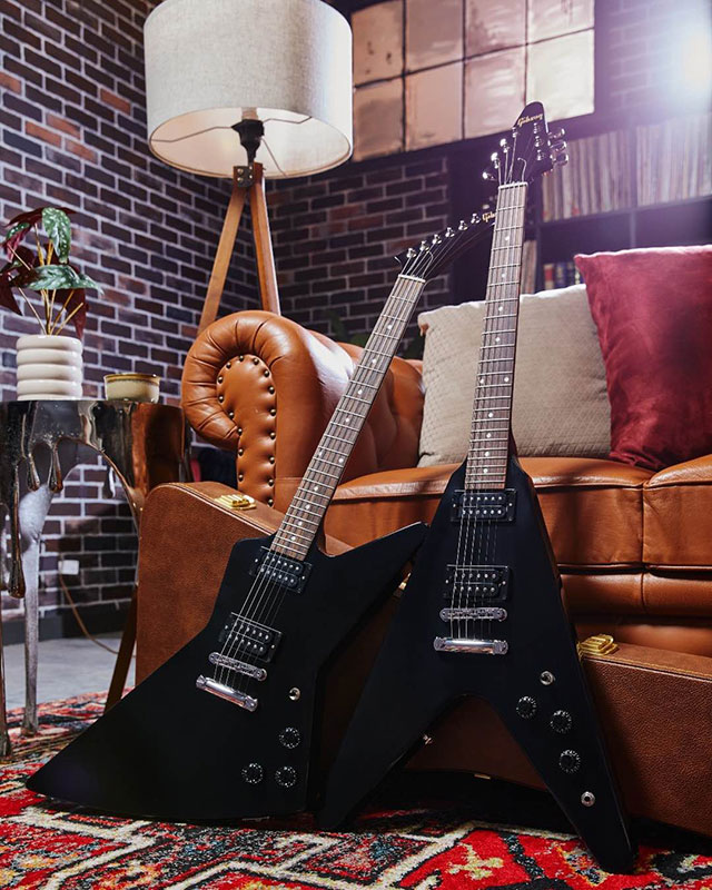  Gibson 80s Flying V Ebony и 80s Explorer Ebony