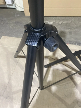 СТОЙКА ДЛЯ СВЕТОВЫХ ПРИБОРОВ (пара) FORCE LSC-04 (Уценка)