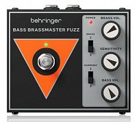 Педаль эффектов BEHRINGER BASS BRASSMASTER FUZZ