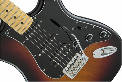 FENDER American Special Stratocaster HSS, Maple Fingerboard