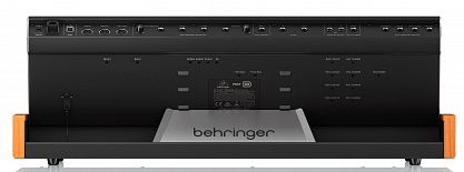 Синтезатор BEHRINGER POLY D