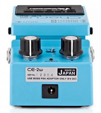 Педаль эффектов BOSS CE-2W