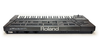 ROLAND JD-800 – возвращение к истокам синтеза