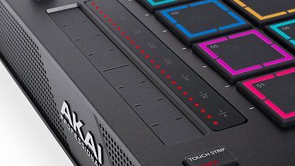 Рабочая станция AKAI Professional MPC Live III