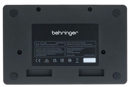 Синтезатор BEHRINGER UB-Xa MINI